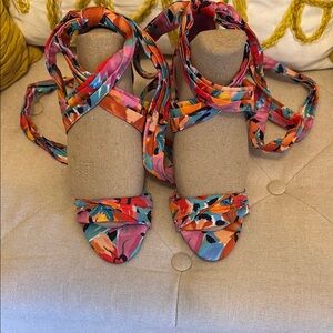 Gianni Bini Red and Pink Sandals Vibrant Floral Design